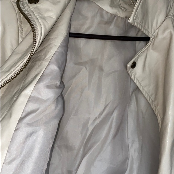 Faux leather jacket - Picture 2 of 4